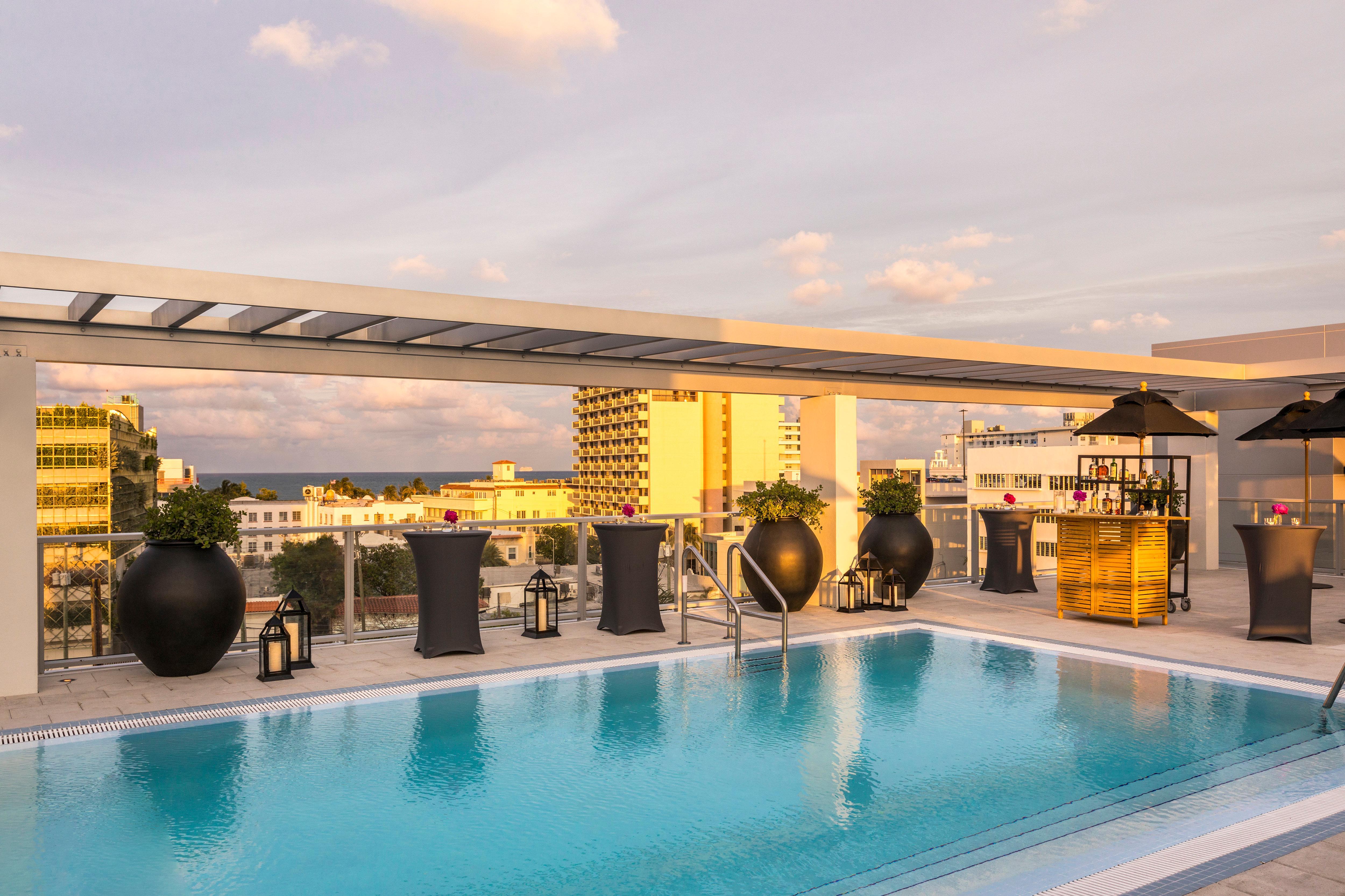 Kimpton Angler'S Hotel South Beach By Ihg Μαϊάμι Μπιτς Εξωτερικό φωτογραφία Rooftop pool at the Hilton San Juan