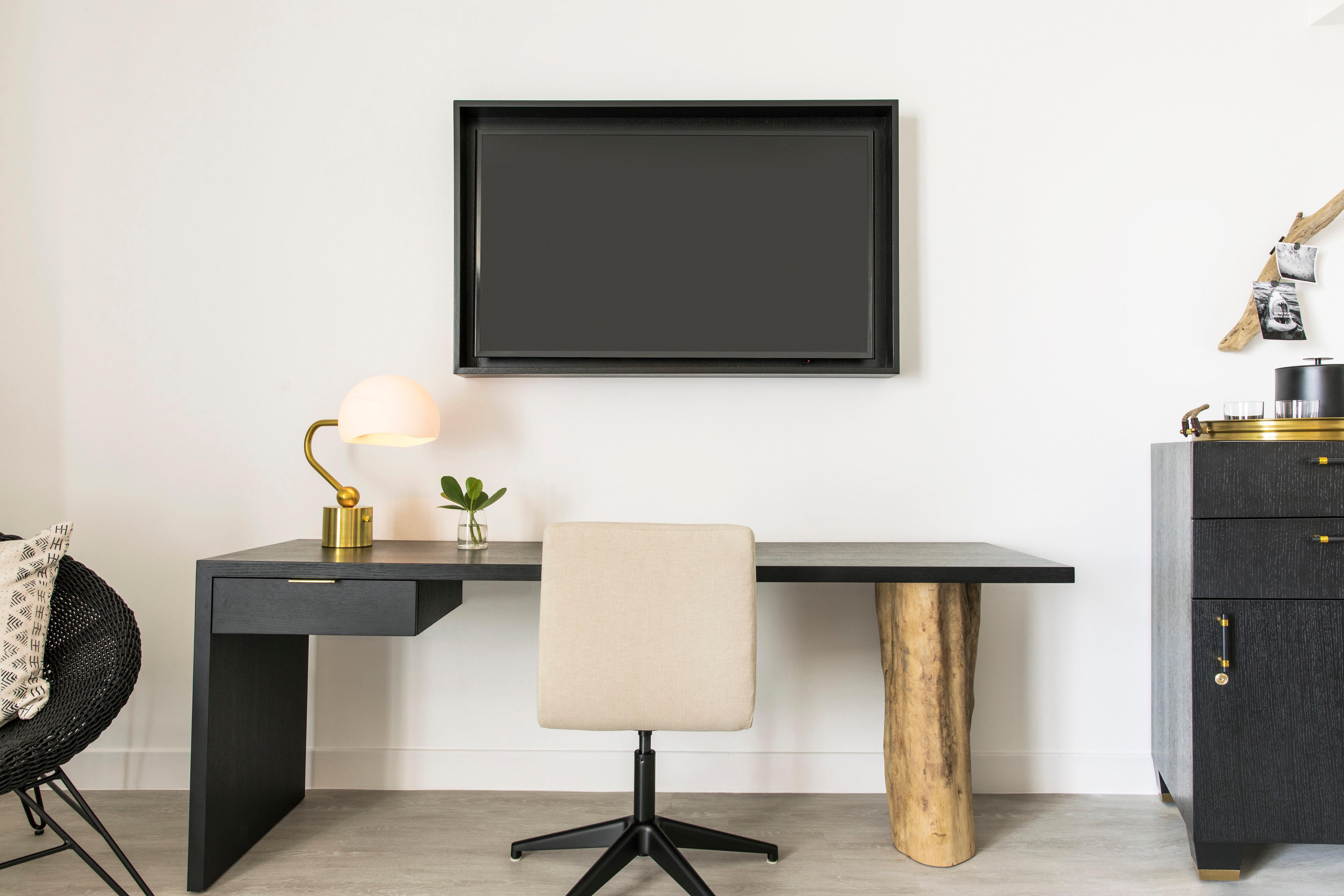 Kimpton Angler'S Hotel South Beach By Ihg Μαϊάμι Μπιτς Εξωτερικό φωτογραφία A television mounted on a wall